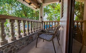 Romance Bungalows
