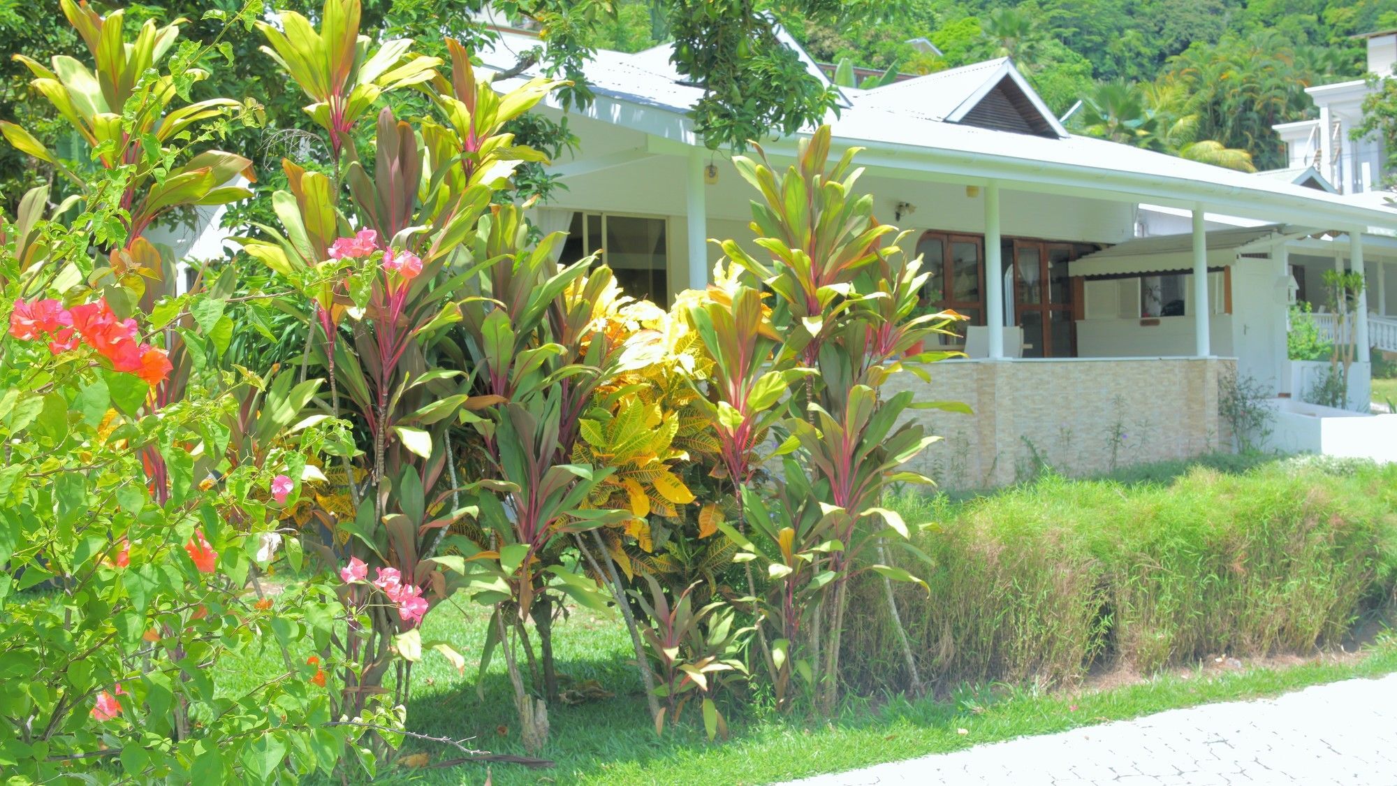 Romance Bungalows Beau Vallon  Exterior foto